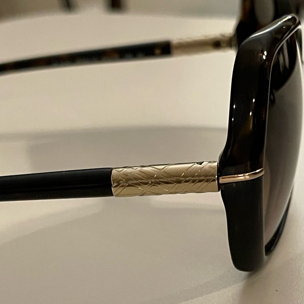 Burberry BE 4107 300213 Dark Tortoise Sunglasses ☀️🕶️ - Picture 5 of 8